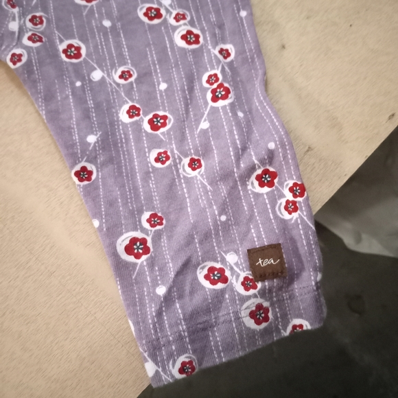 NWOT 6-12m Tea Purple and White with Flowers Onesie - Picture 5 of 5